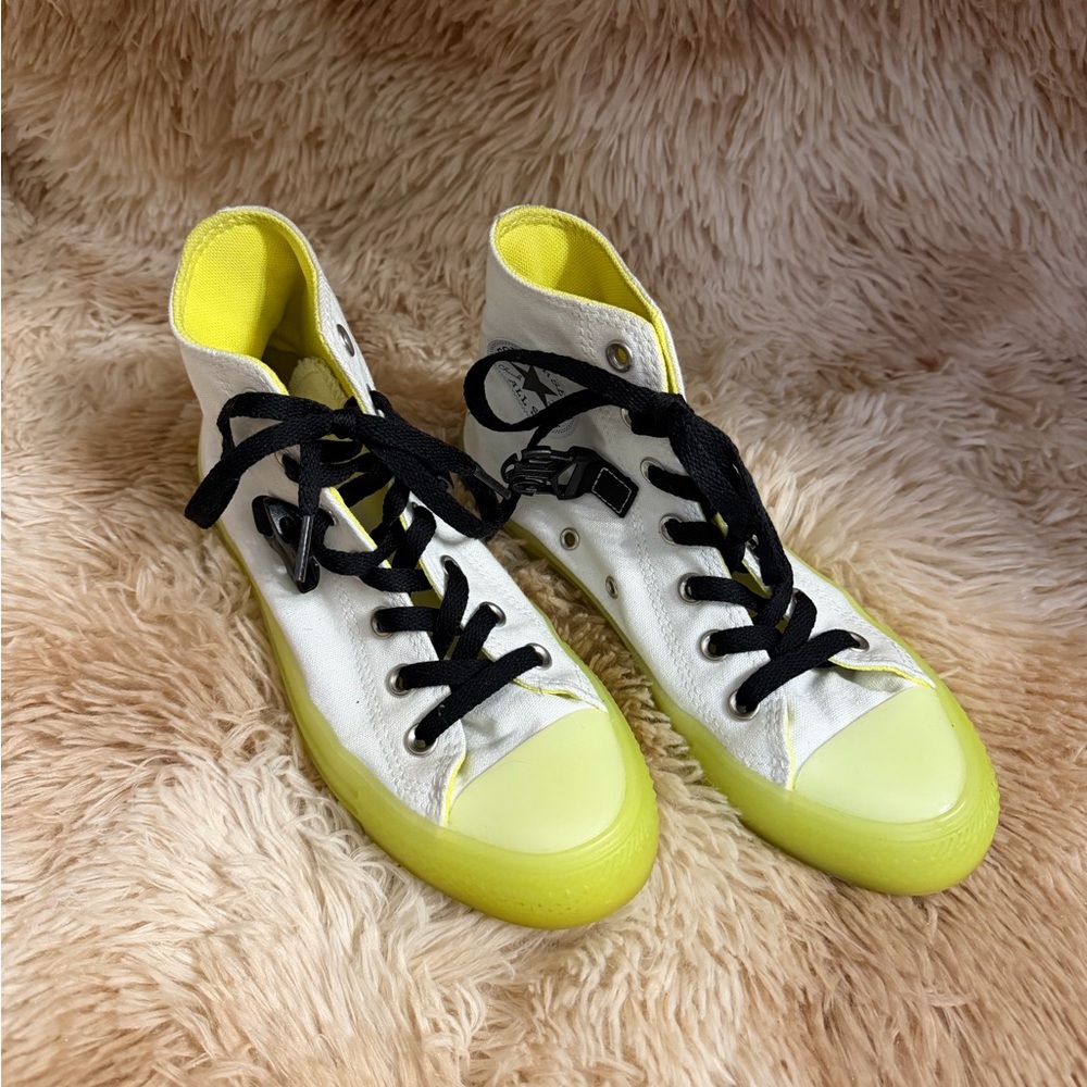 RARE! Converse Chuck Taylor All Star White Neon Sole Hi Top Sneaker - Picture 4 of 11